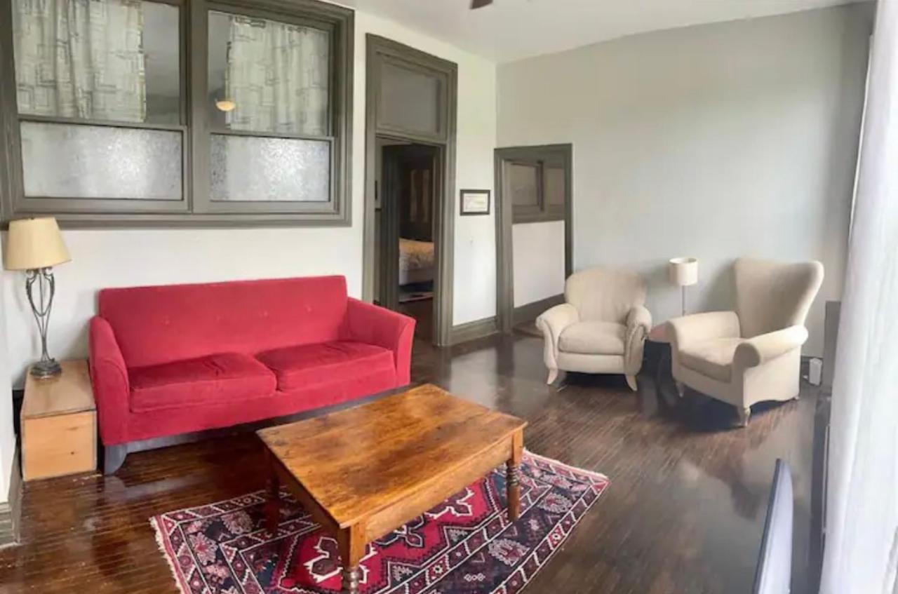 32 Ontario St Apartment Stratford Exterior photo